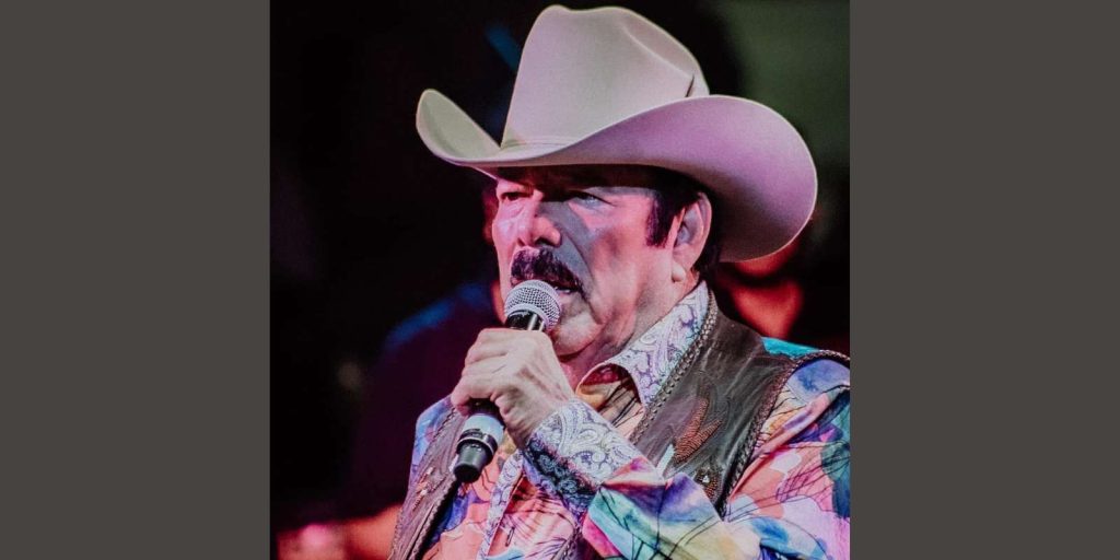 Lalo Mora Cantante