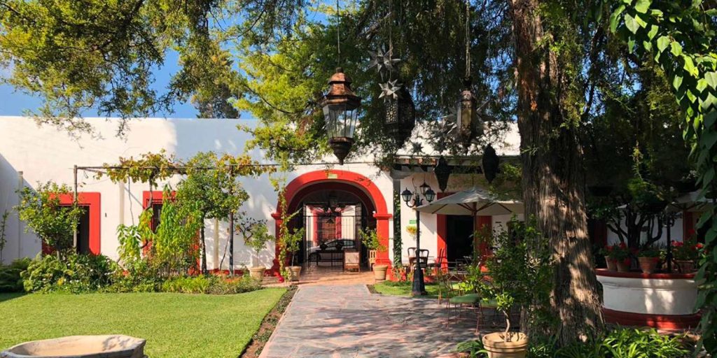 Hostal El Farol
