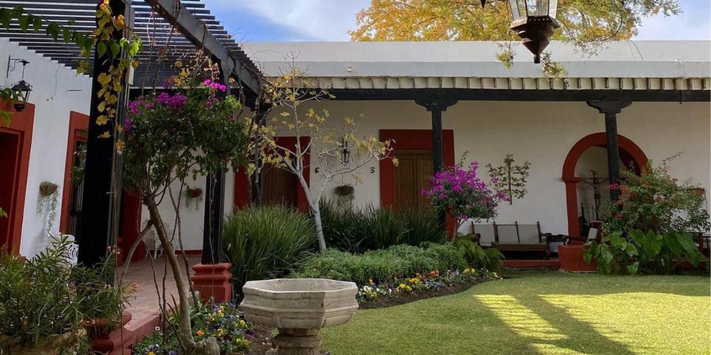 Hostal El Farol