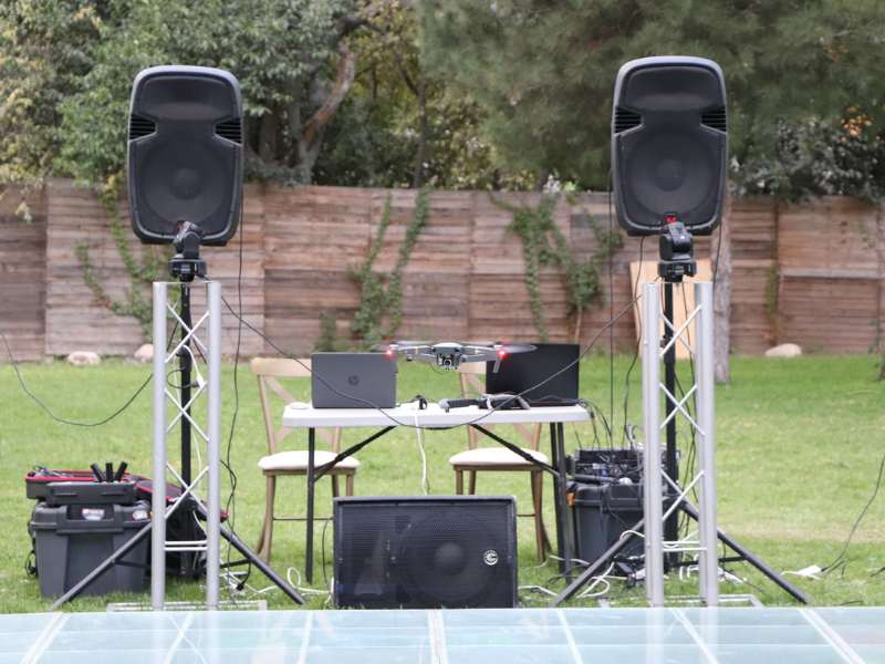 Paquete de Sonido,Iluminación y DJ para Eventos