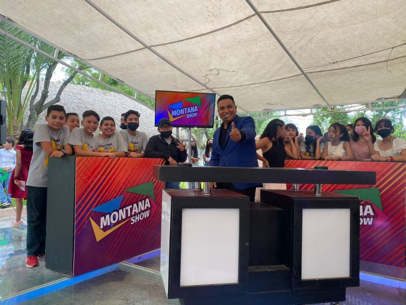 Show 100 Mexicanos Dijeron con Pantalla