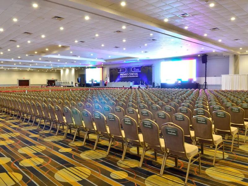 Renta de Salón 107 para conferencias en Cintermex