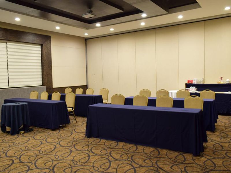 Renta de Salón VIP para conferencias en Cintermex