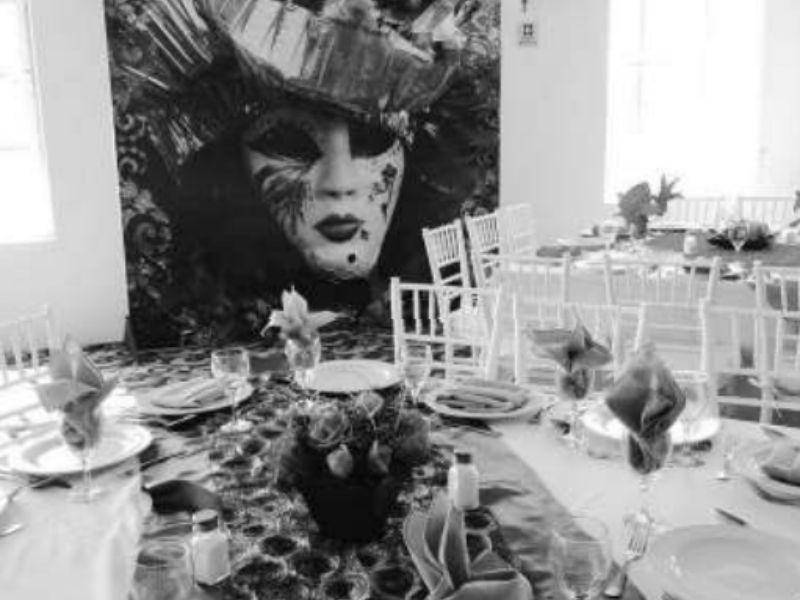 Fiesta con Decoración de Temática Masquerade