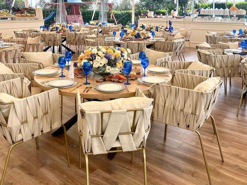 Renta de Mesas de Madera Línea Unik para eventos