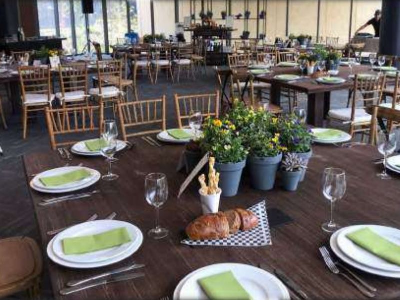 Renta de Mesas Línea Garden para eventos