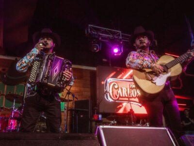 Carlos y José Jr.