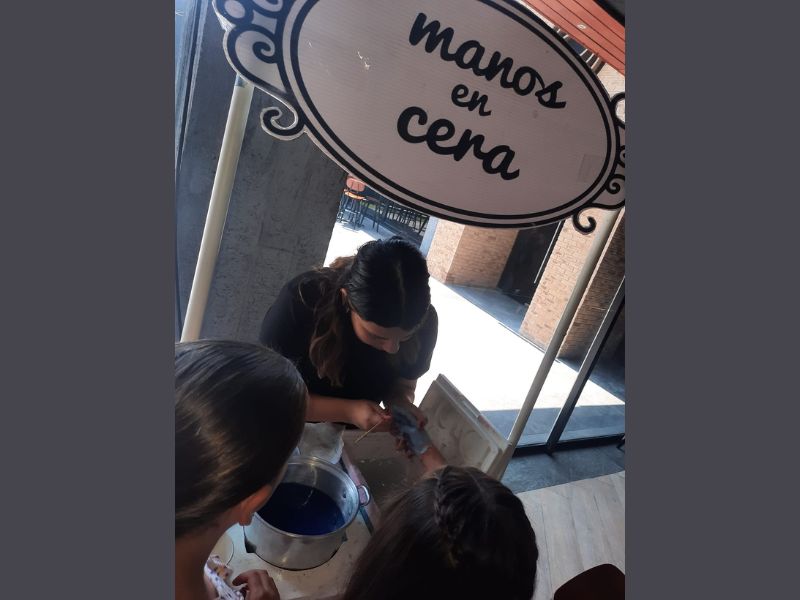 Manos de Cera